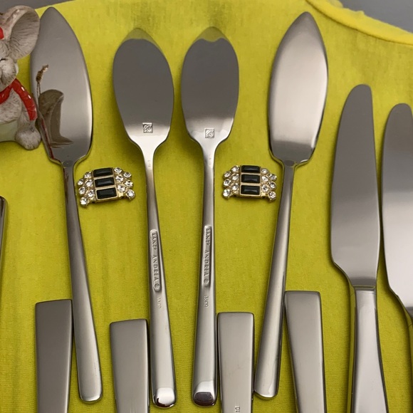 Oneida & SANT' ANDREA Knives - Quantum, Forte, Fulcrum & Eton Sets/4 - Picture 4 of 14